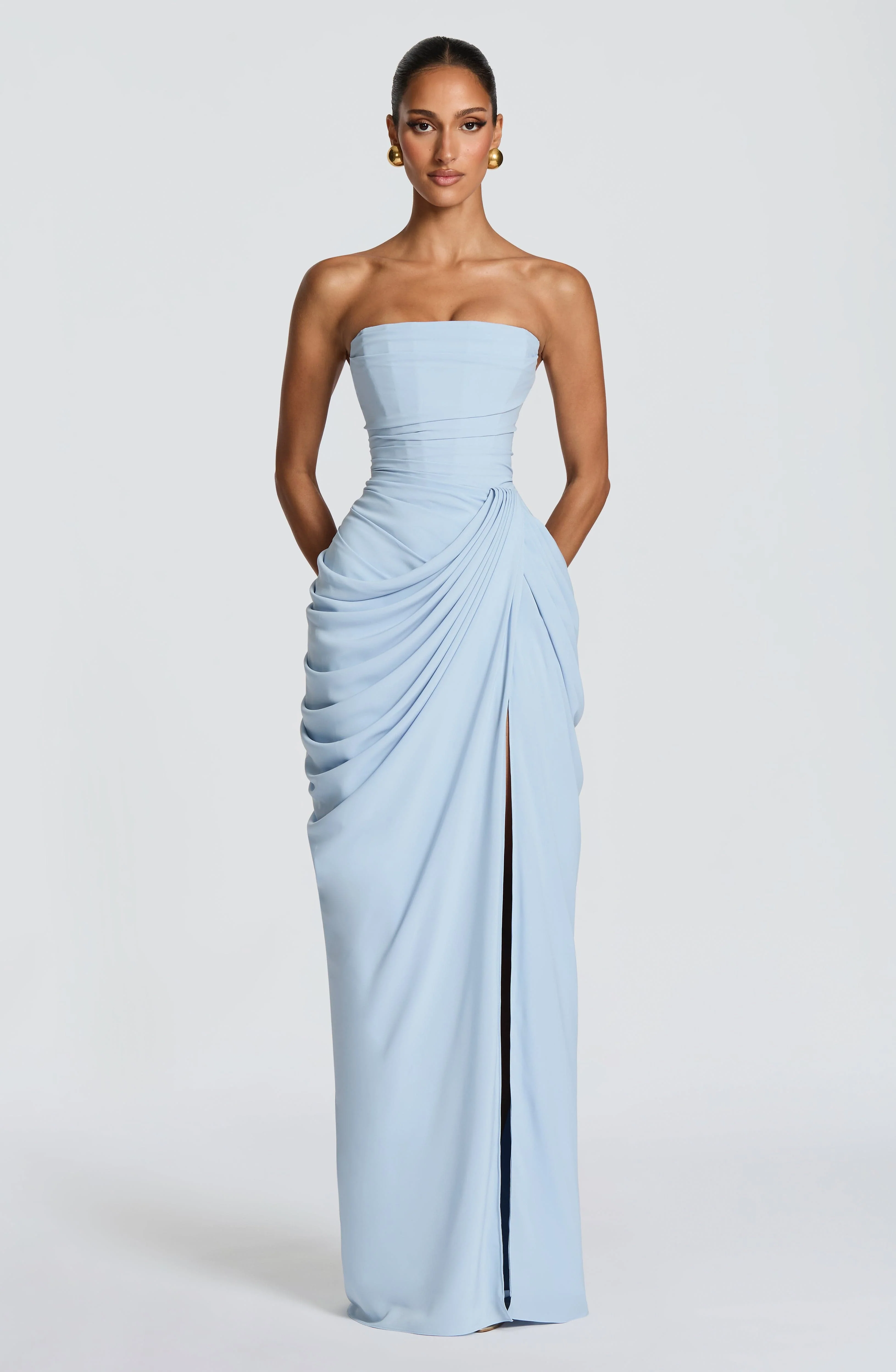 Alessia | Abito lungo senza spalline, elegante e fluido - Image 2