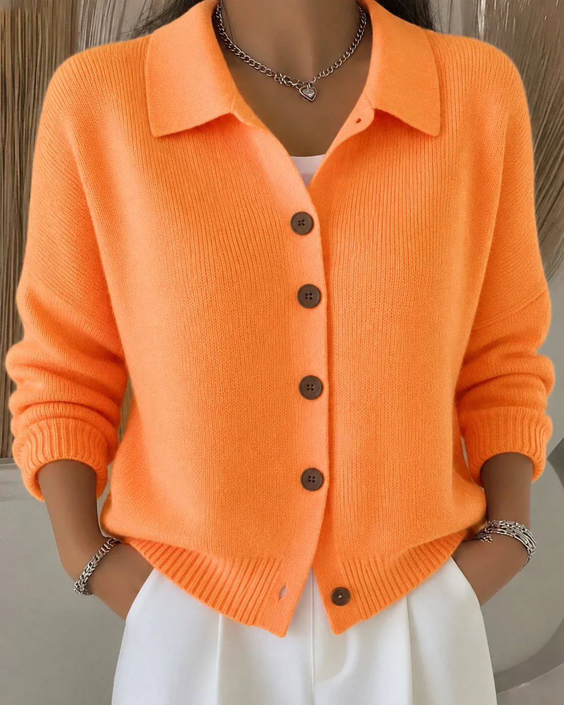 Alessia | Cardigan in Maglia con Colletto e Bottoni da Donna - Image 5