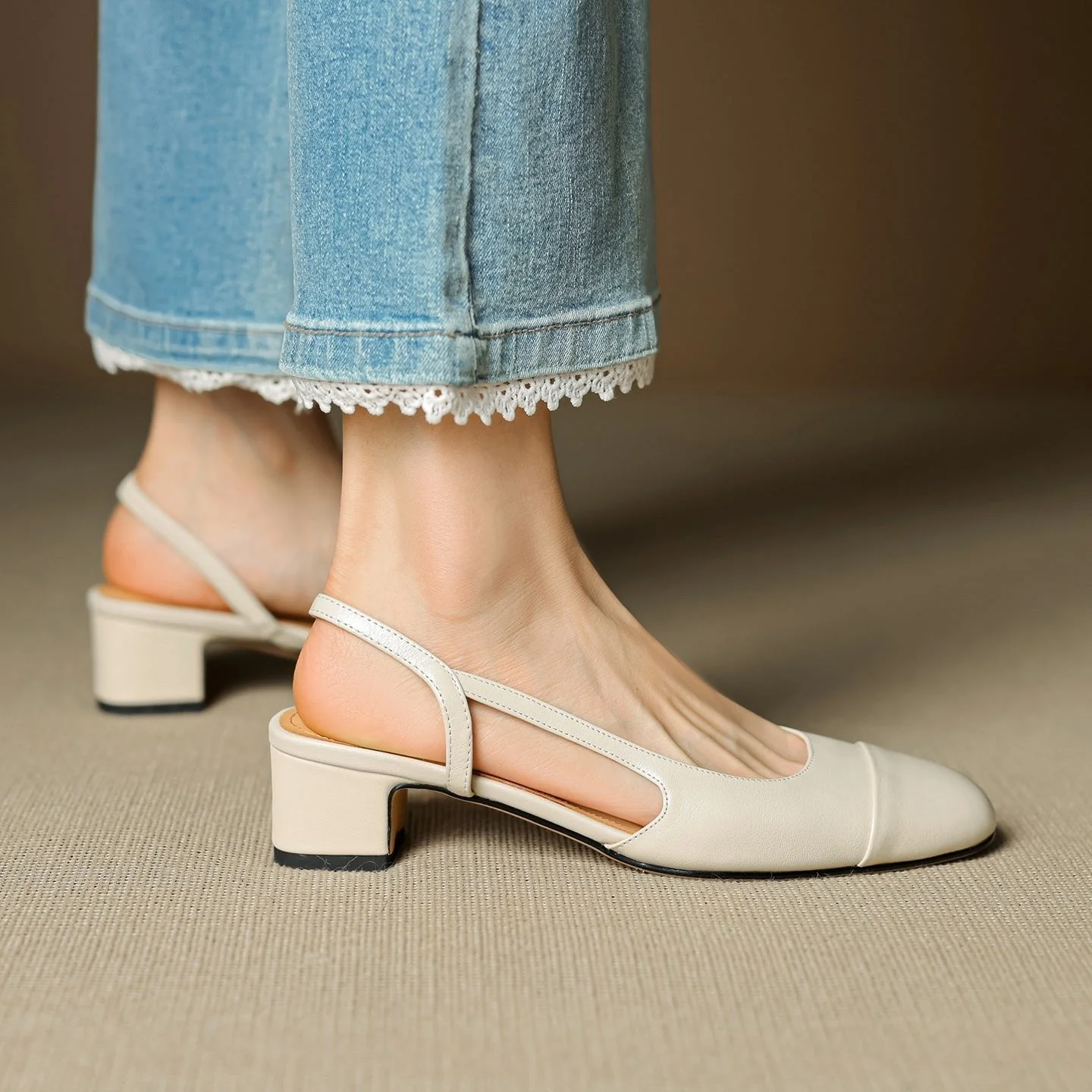 Camilla | Decolleté raffinate ed eleganti in vera pelle con tacco largo - Image 9