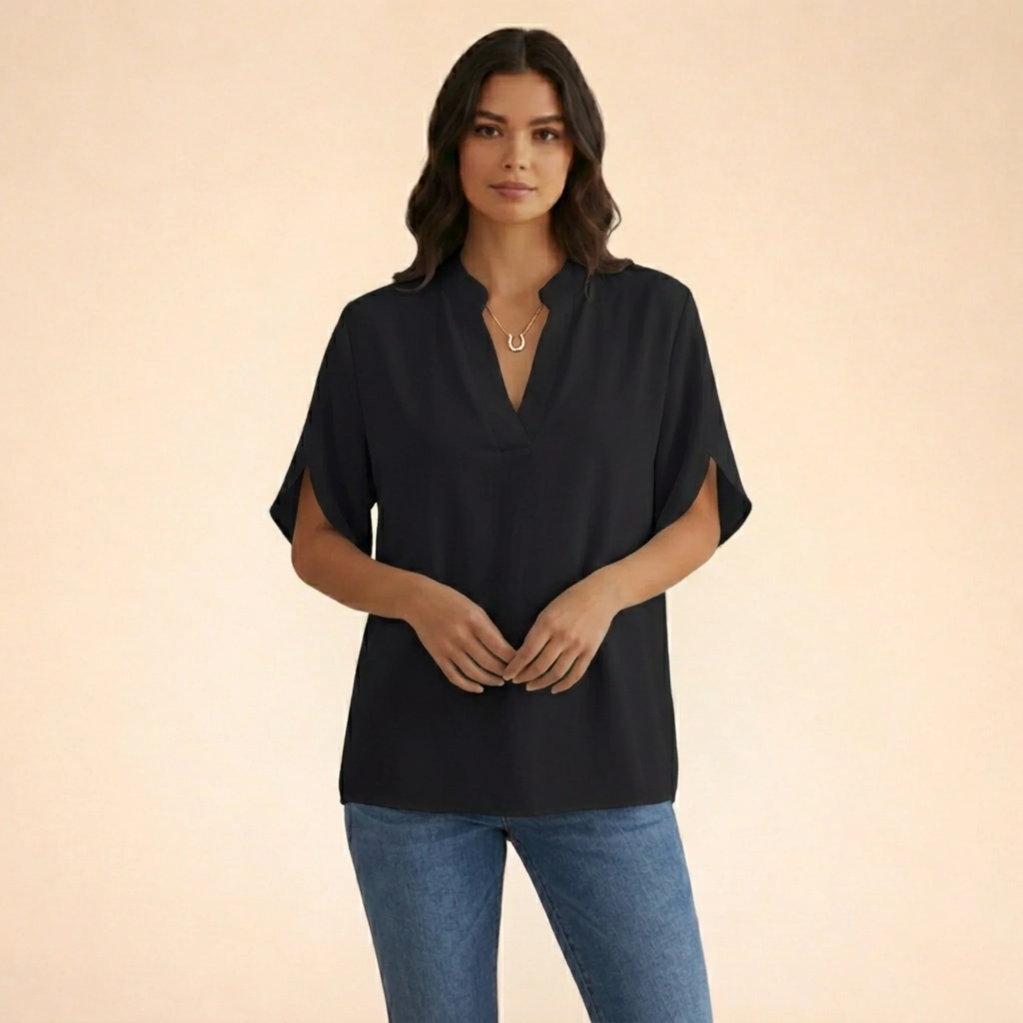 Donatella | Elegante camicetta da donna con scollo a V - Image 11