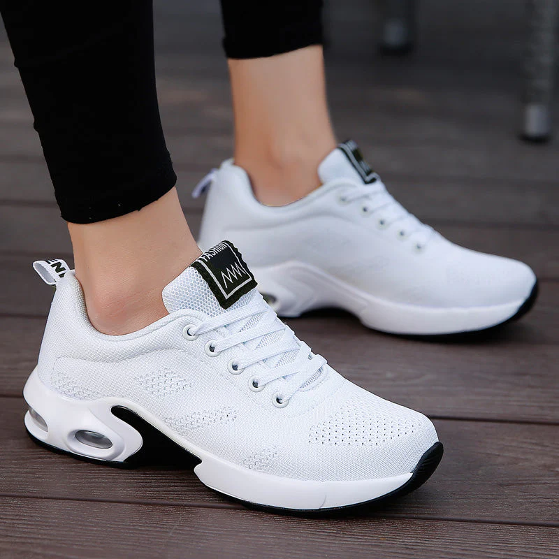Emilia | Sneakers sportive Flyknit ergonomiche e traspiranti - Image 9