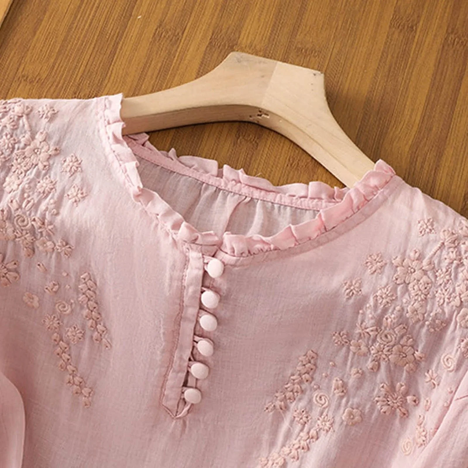 Emma | Blusa Ricamata Floreale Elegante e Leggera - Image 4