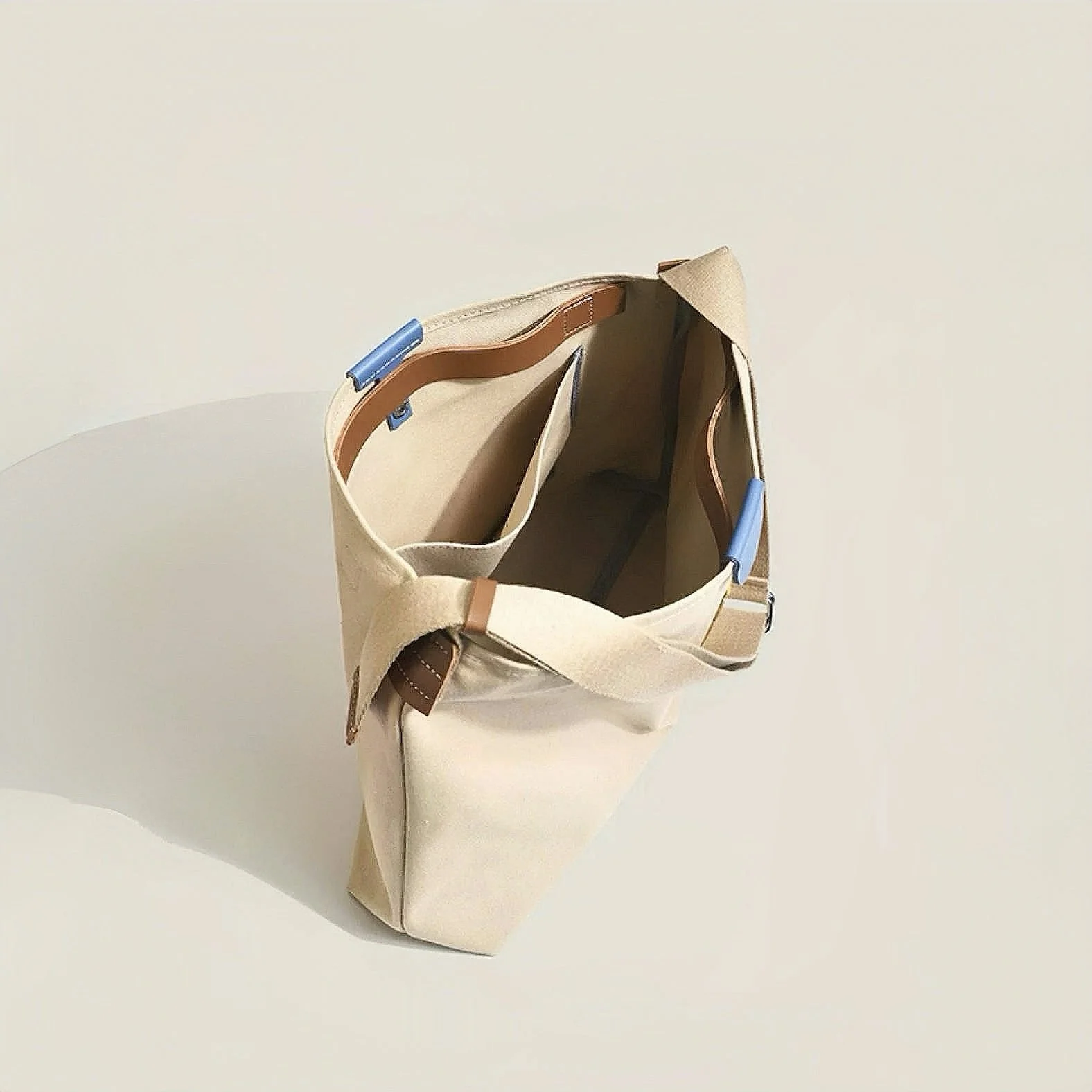 Evelyn | Borsa tote bicolore in tela e similpelle - Image 4