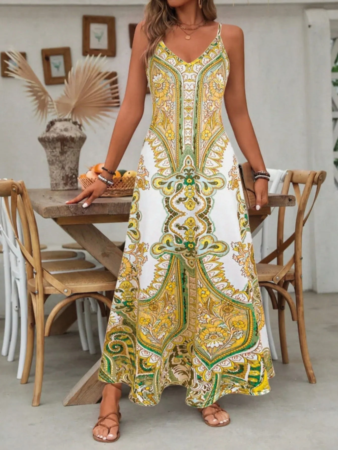 Isabella | Maxi Abito Mediterraneo con Motivo Paisley - Image 4