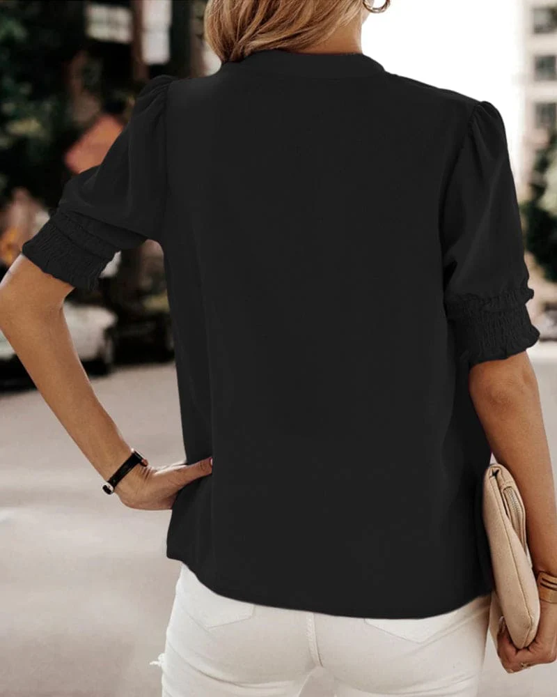Karolin | Blusa fucsia elegante con scollo a V e maniche a sbuffo - Image 9
