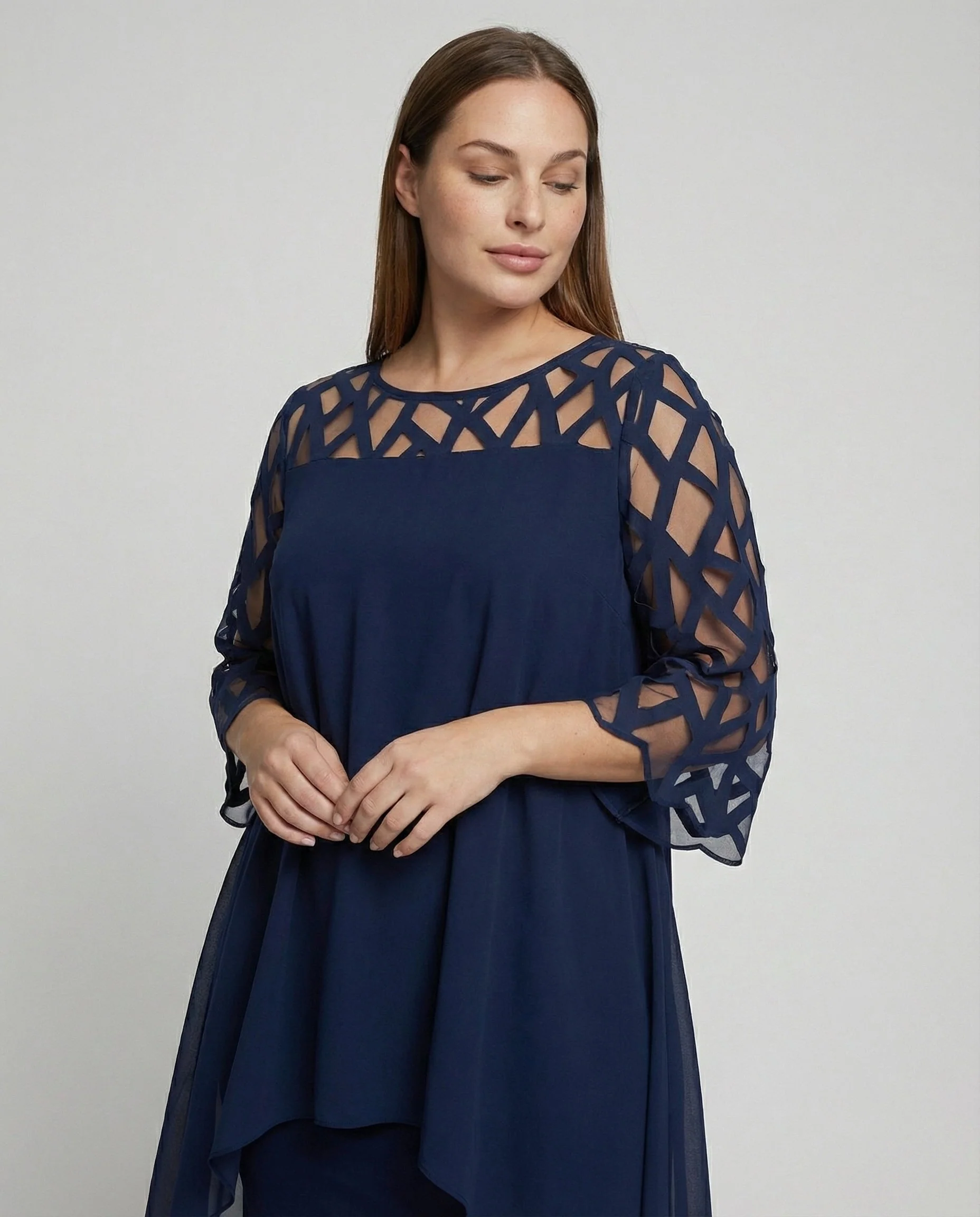 Kathrin | Abito midi elegante e versatile per esaltare le forme - Image 2