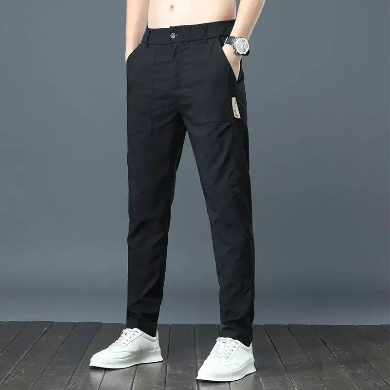 Leonardo | Pantaloni da jogging elasticizzati, leggeri e comodi - Image 2