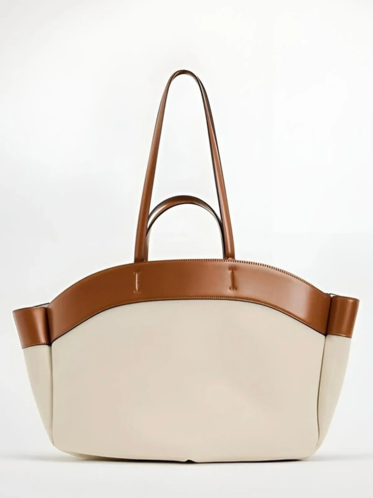 Madison | Borsa tote classica in tela con finiture effetto pelle - Image 2