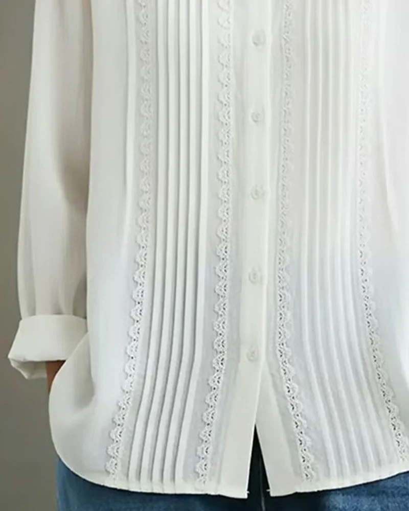 Selina | Elegante blusa plissettata con pizzo raffinato - Image 8